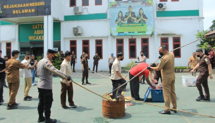 Kejari Belawan Musnahkan Barang Bukti 216 Perkara Inkracht