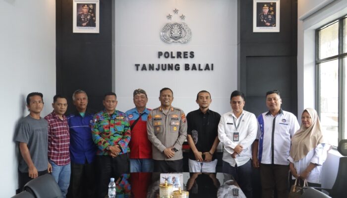 Kapolres Tanjungbalai Ajak Elemen Buruh Rayakan May Day dengan Silaturahmi