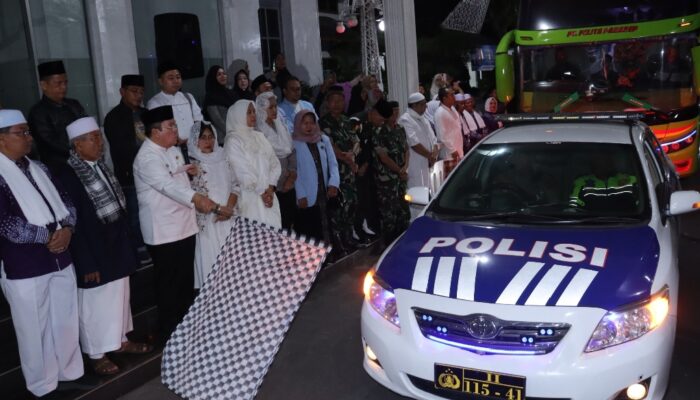 Kapolres Pematangsiantar Saksikan Pelepasan Pemberangkatan Jemaah Calon Haji