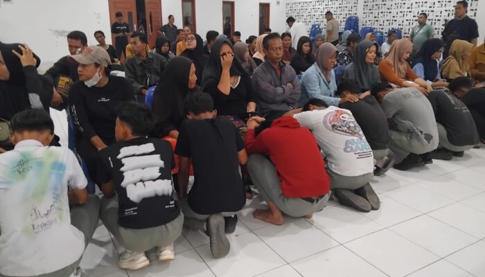 Konvoi Ugal Ugalan Sambil Bawa Samurai, Puluhan Pelajar Diamankan Polisi