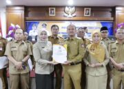 Wali Kota Tanjungbalai Serahkan SPPT PBB-P2 & Tagihan PKB Sebagai Komitmen Dorong Kepatuhan Pajak