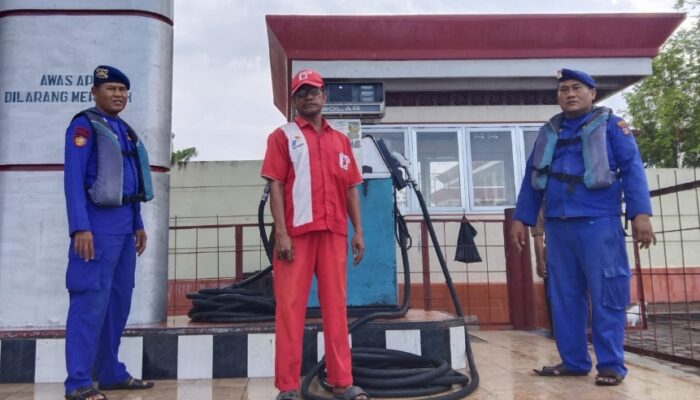 Sat Polairud Polres Tanjung Balai Pantau Distribusi BBM Subsidi