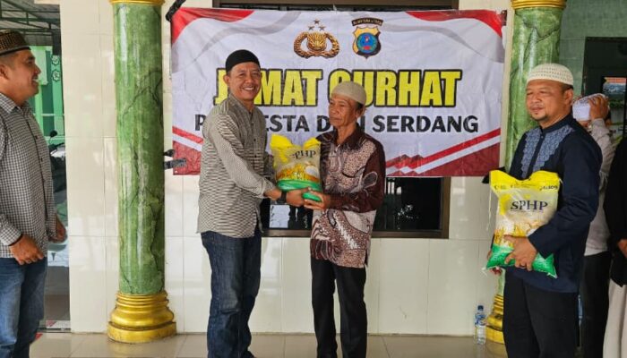 Giat Jumat Curhat, Satnarkoba Polresta Deli Serdang Santuni Warga
