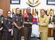 Perkuat Sinergi Pemda Dengan APH. Bupati Karo Sambangi Kajatisu