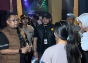 Sempat Viral : Akhirnya, Cafe Janna Patumbak Digerebek dan Dipasang Police Line