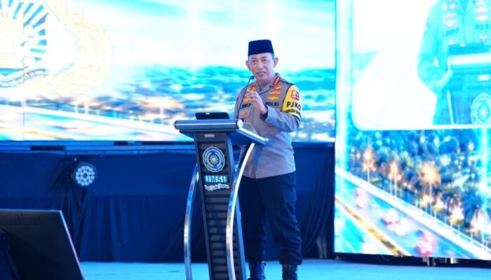 Kapolri Ajak Mahasiswa UMSU Kuasai Teknologi untuk Indonesia Emas 2045