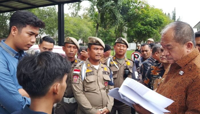 GEMPPAR Demo Kantor Bupati Asahan, Minta Kadis dan Kabid PMD Dicopot. Bupati: Jika Ada Pelanggaran Akan Saya Copot