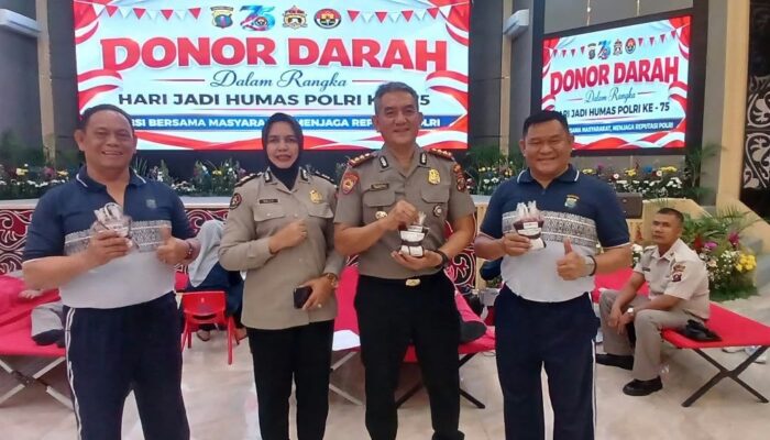 HUT ke-75 Humas Polri, Polda Sumut Tebar Kepedulian Lewat Aksi Donor Darah