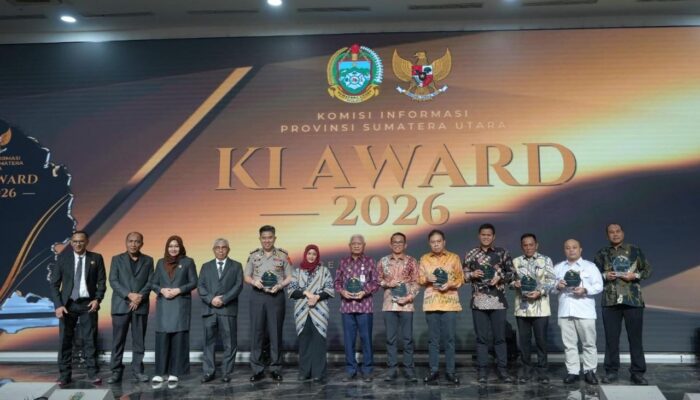 Kapolda Sumut Raih Penghargaan Achievement Person, Polda Sumut Predikat Informatif di KI Award 2026