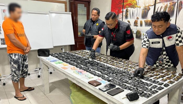 Kejar – Kejaran Sejauh 5 Kilometer, Polisi Sergap Komplotan Kurir Narkoba 450 Pcs Pod Getar Asal Malaysia di Jalan Setia Budi Medan