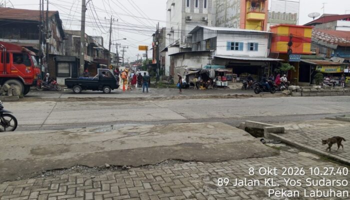 Pembongkaran Pembatas Jalan di Martubung Diduga Langgar Pasal 28 UU LLAJ
