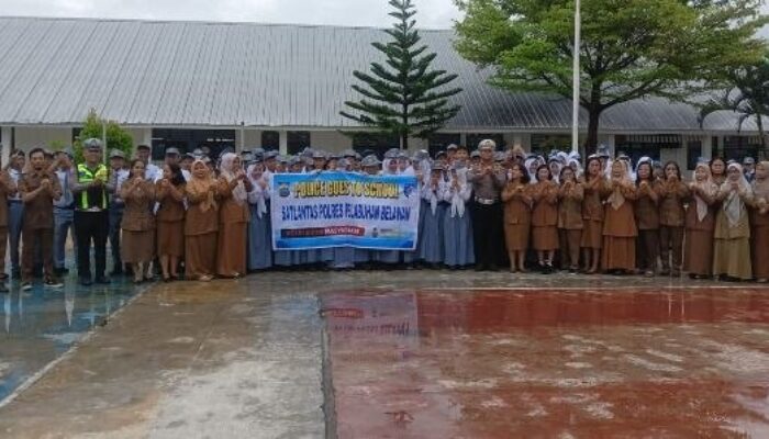 Police Goes to School, Satlantas Polres Belawan Edukasi Siswa SMA Negeri 19 Medan tentang Keselamatan Berlalu Lintas
