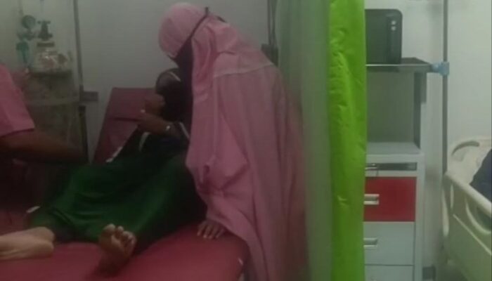Puluhan Santri Diduga Keracunan Nasi Bungkus.