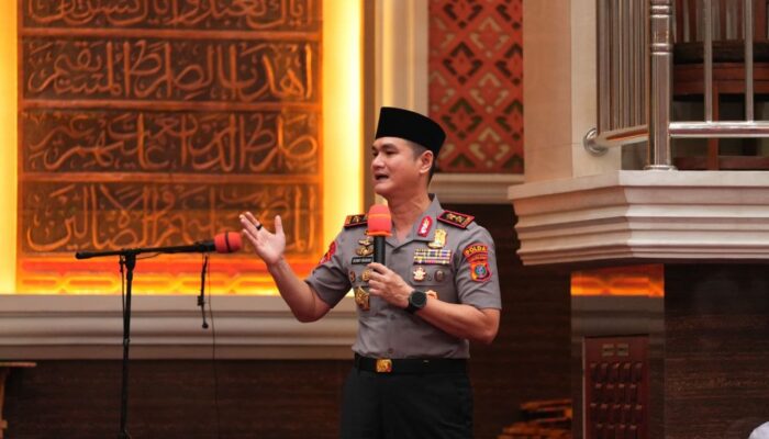 Sholat Subuh Bersama Masyarakat, Kapolda Sumut Ajak Perkuat Persatuan dan Perangi Narkoba