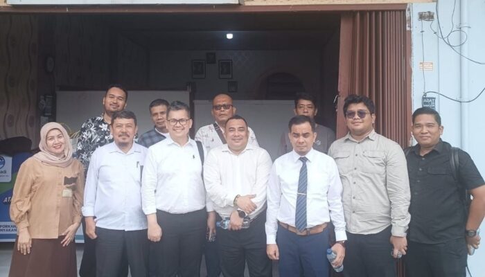 Tim Divisi Hukum dan Penasehat Hukum Perumda Tirtanadi Beri Penerangan Hukum ke Kantor Cabang Samosir.